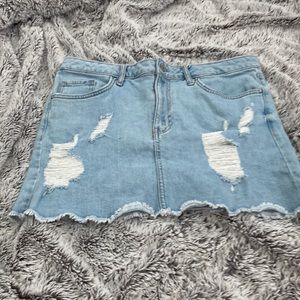 denim ripped skirt